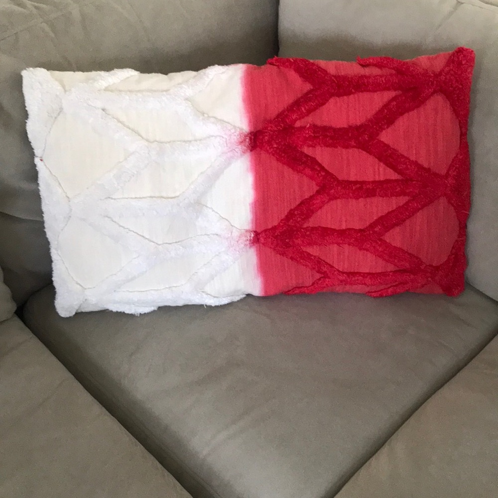 NWOT Home Sense Decorative Pillow